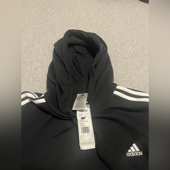 BNWT Adidas Cropped Hoodie - Picture 2 of 2